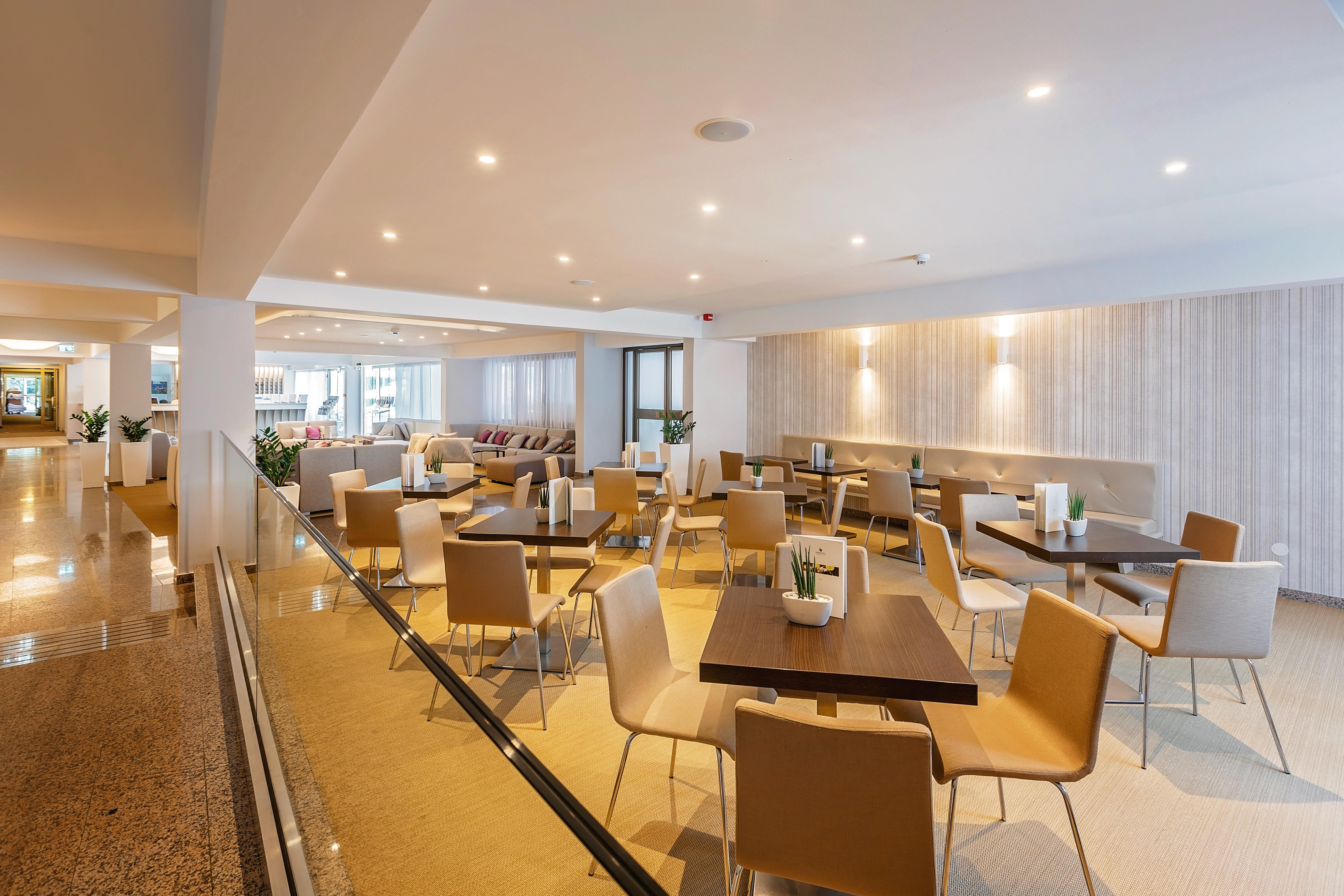 Hotel Zorna Plava Laguna โปเรช ภายนอก รูปภาพ