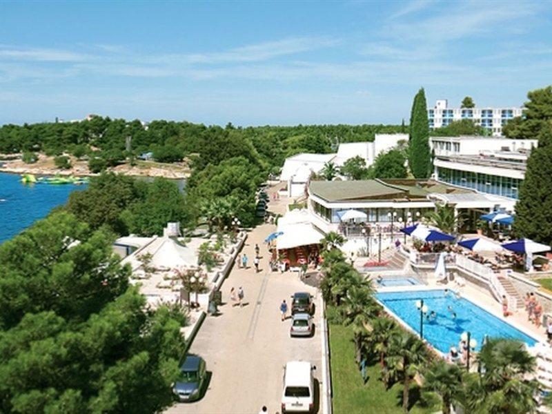 Hotel Zorna Plava Laguna โปเรช ภายนอก รูปภาพ