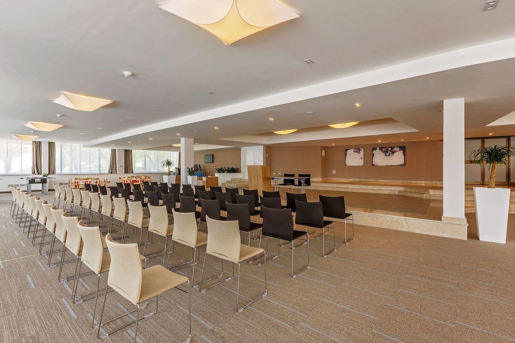 Hotel Zorna Plava Laguna โปเรช ภายนอก รูปภาพ